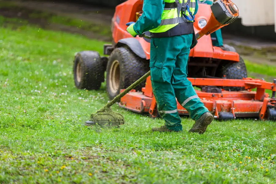Reputable Lawn Mowing Service Oakland, CA